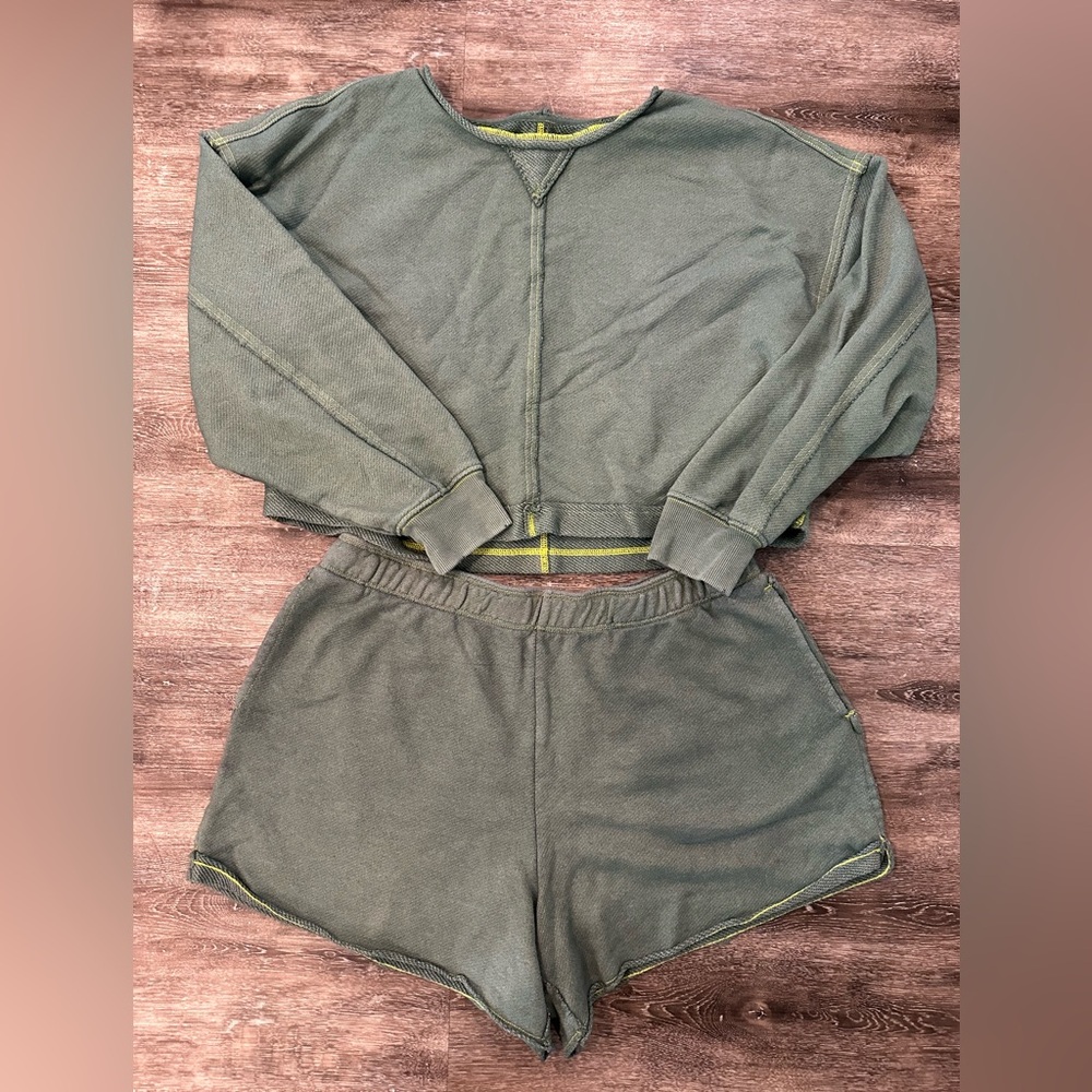 Olive Green Cropped Sweatshirt and Shorts Set